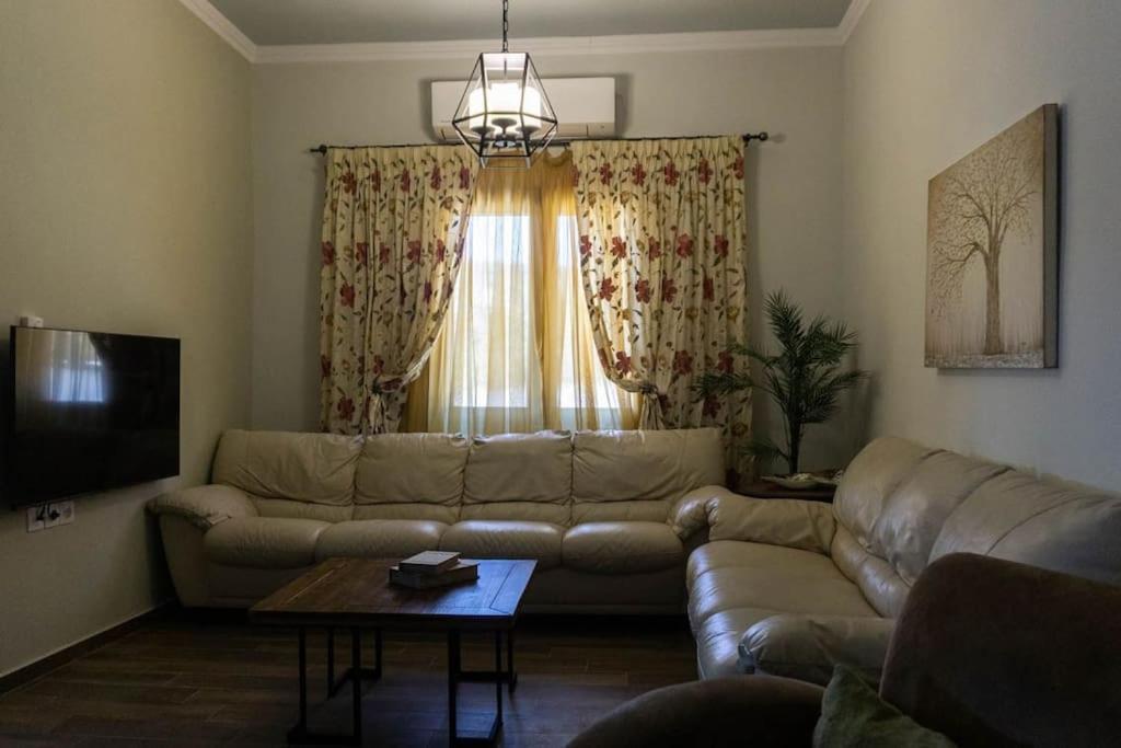 Casa Di Kapaka - New Villa In The Countryside Roupai المظهر الخارجي الصورة